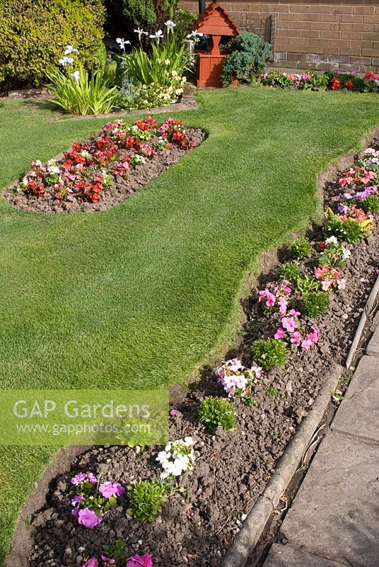 Creative Garden Edging Ideas