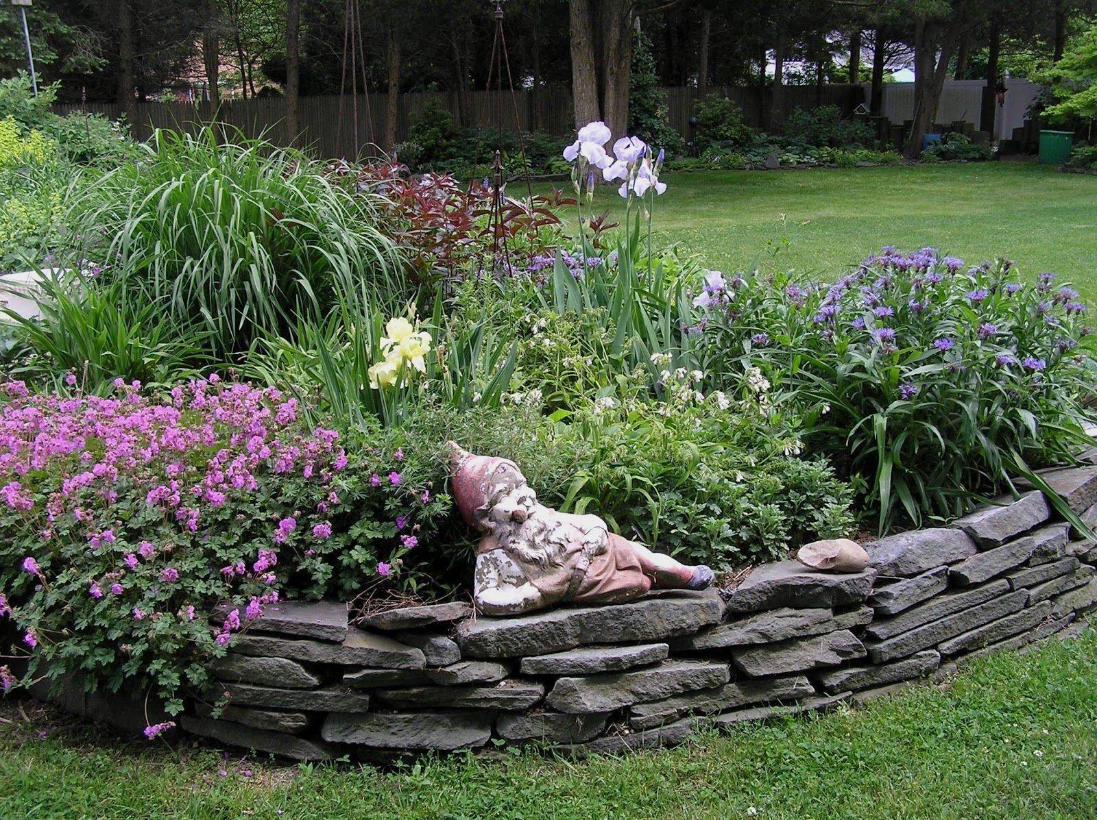 Beautiful Raised Flower Bed Stone Border Landscaping Retaining