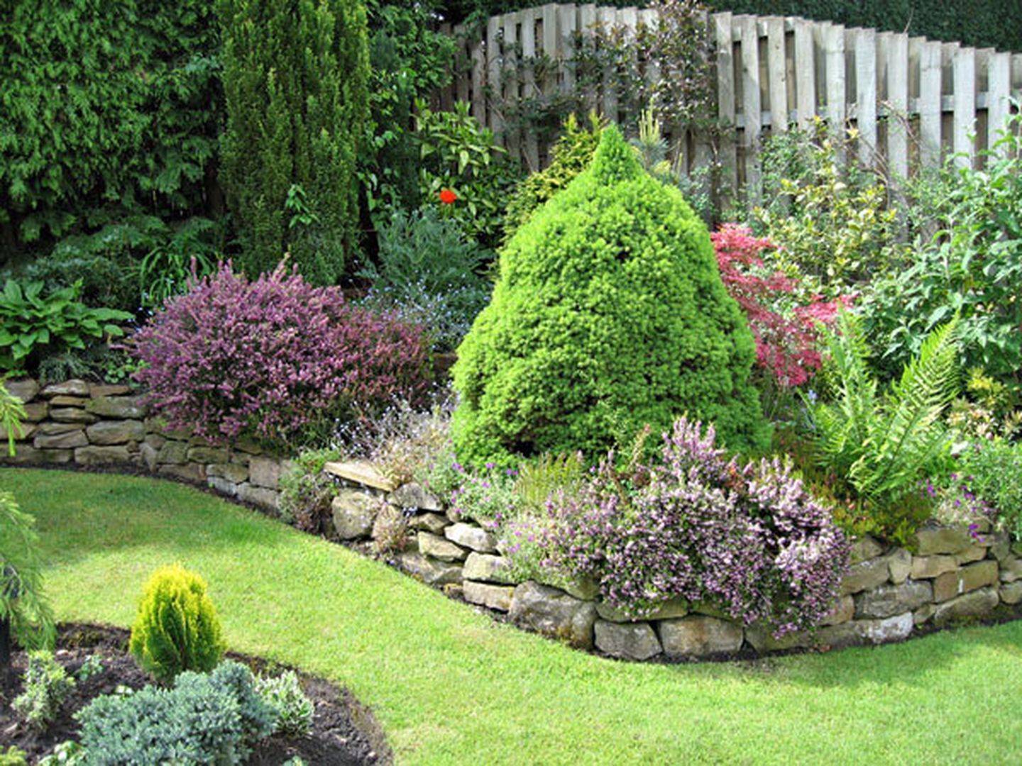 These Unique Fun Raised Garden Bed Ideas