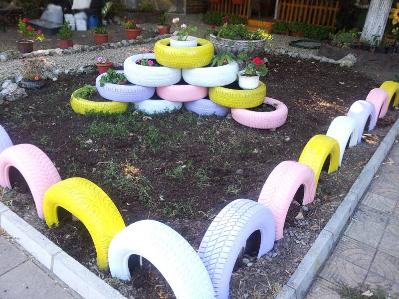 Recycled Materials Garden Ideas