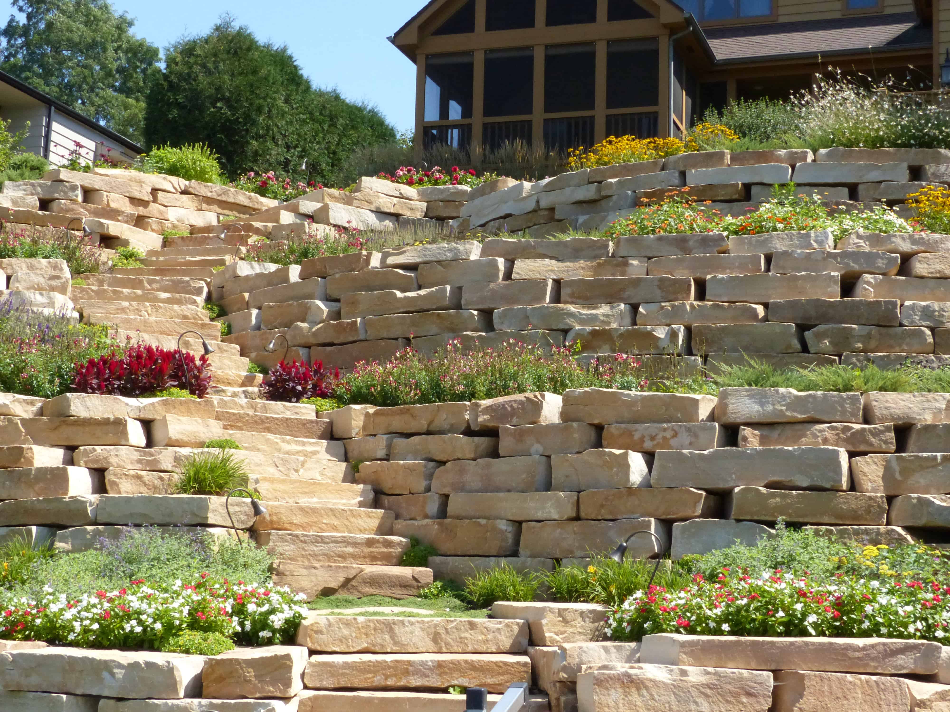 Country Cottage Keystone Retaining Wall Systems