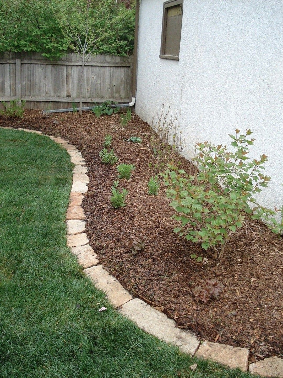 Victorian Rope Edging Corner Post Terracotta Garden Edging