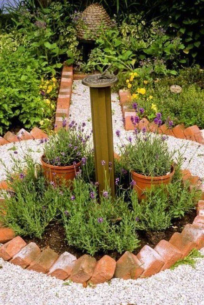Traditional Sawtooth Paving Edging Brindle Red