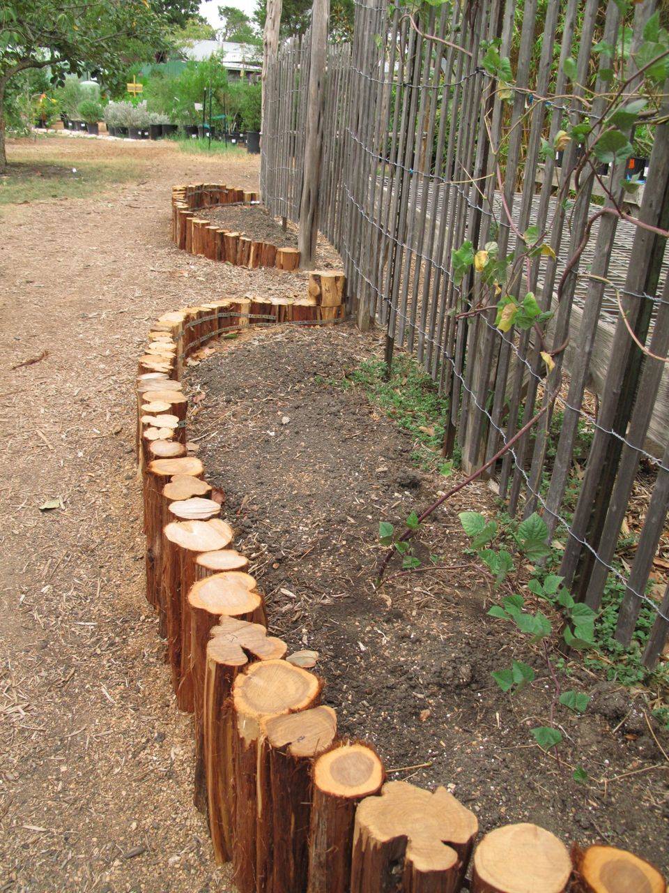 Awesome Garden Border Fence Wood Ideas Garden Fence Garden