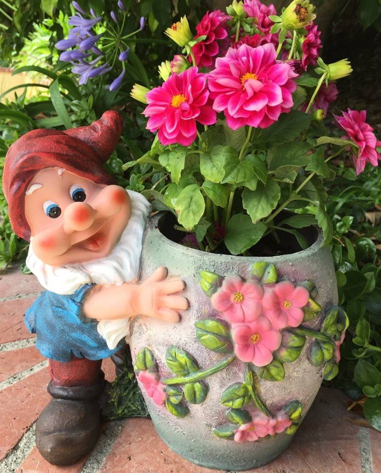 Cute Gnome Couple Sitting Bench Frog Feet New Gnomes