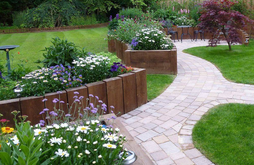 Sleeper Fencing Modern Design