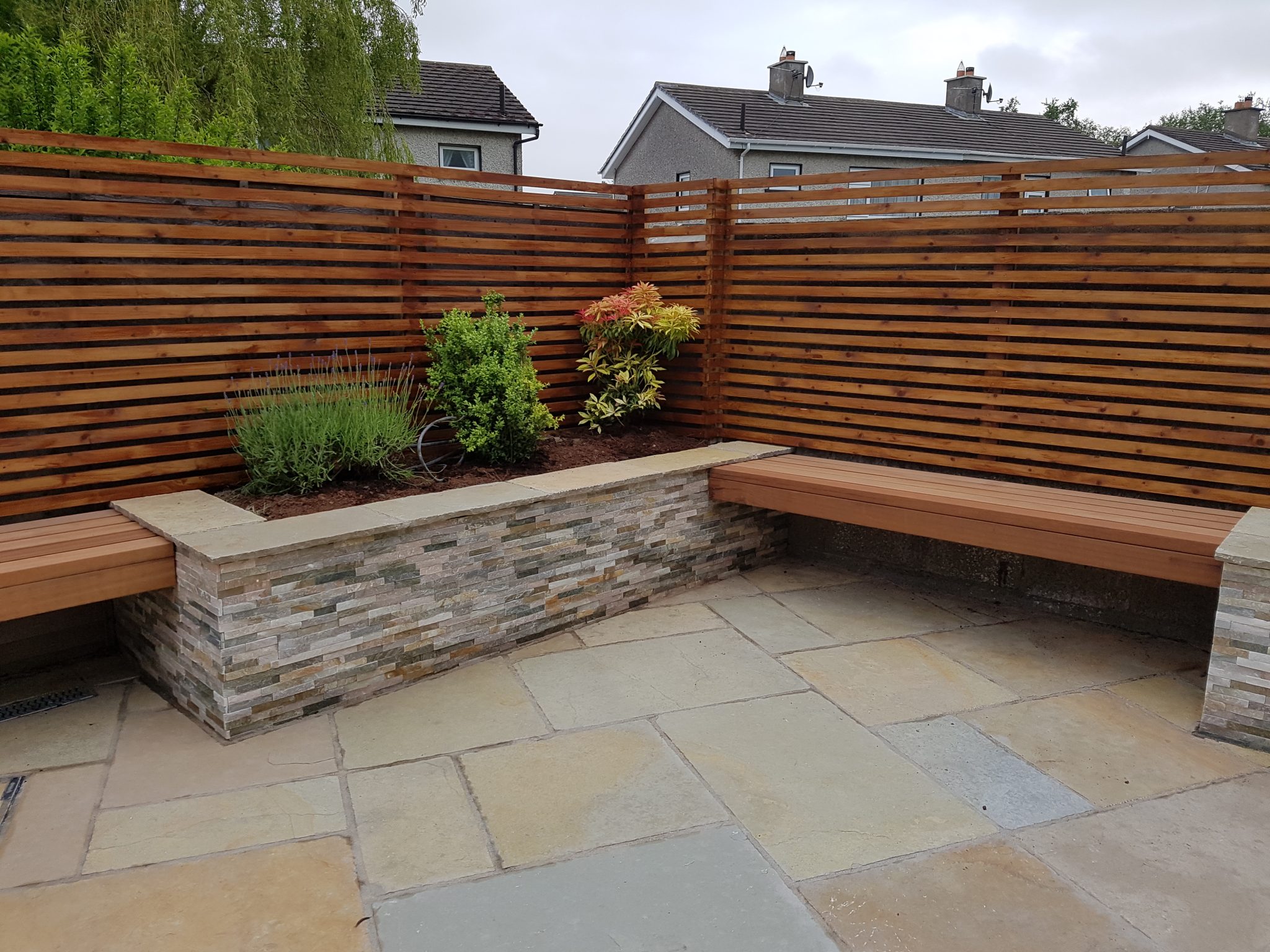 22 Raised Garden Beds Design with Seating Ideas You Cannot Miss