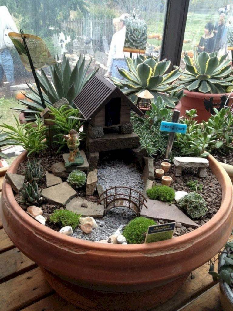 Lovely Beautiful Fairy Garden Design Ideas Hmdcrtn
