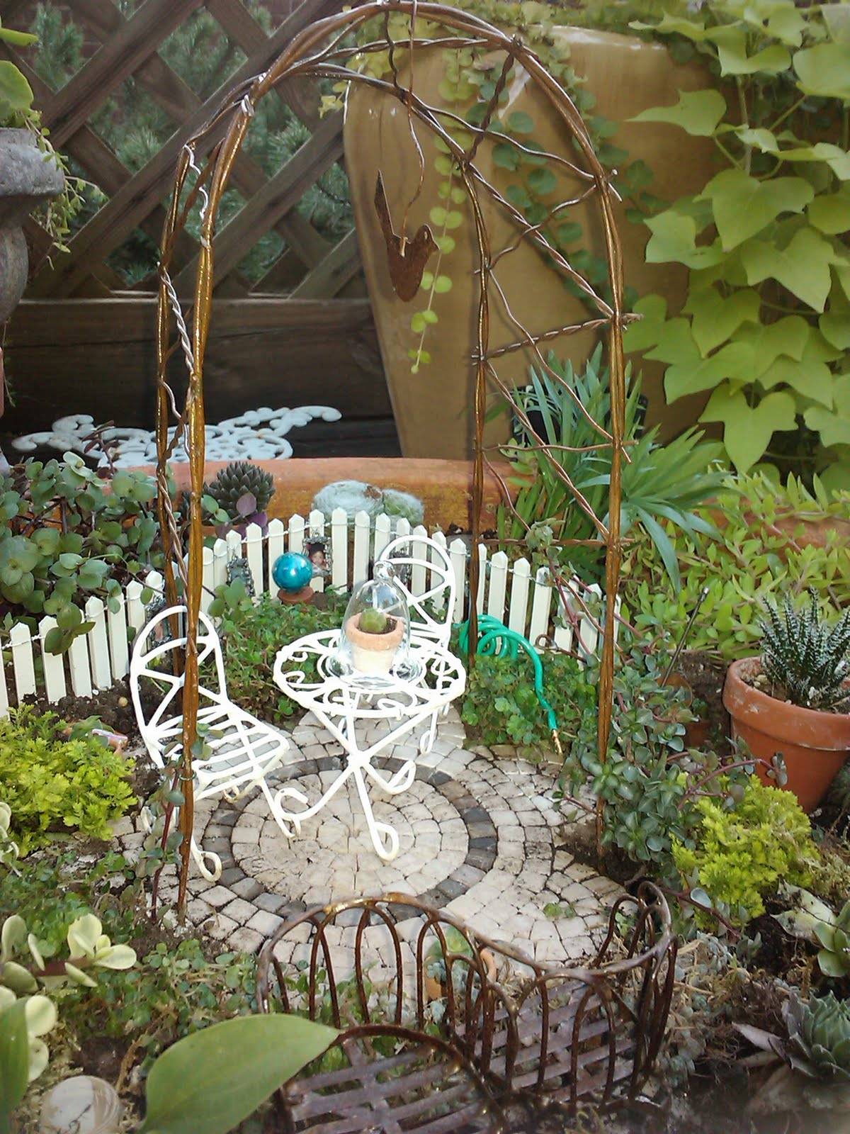 Lovely And Magical Miniature Fairy Garden Ideas Bathroom