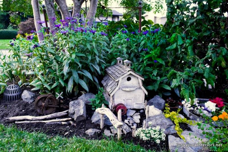 Gnome Gardens Gnome Garden