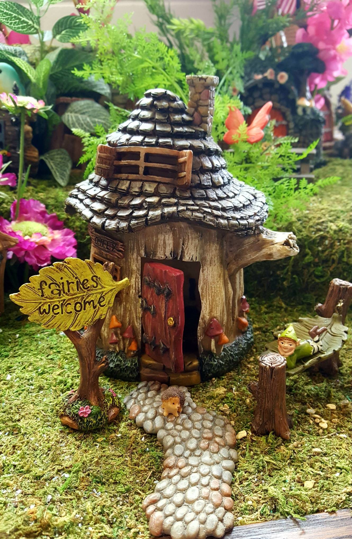 Plow Hearth Miniature Fairy Garden Lighted Stone Fairy House