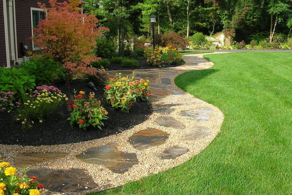 Stone And Pea Gravel Path Diy Stone Patio