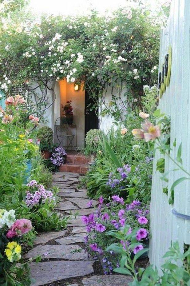 Beautiful Backyard Garden Path