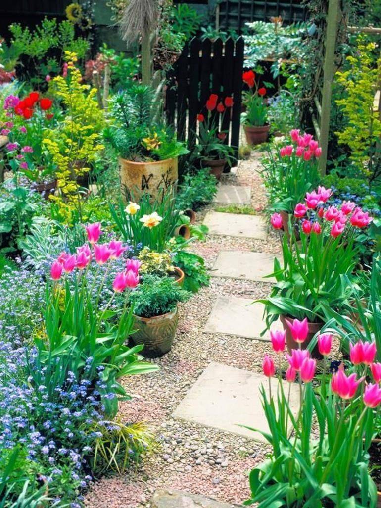 Beautiful Side Yard Garden Path Design Ideas