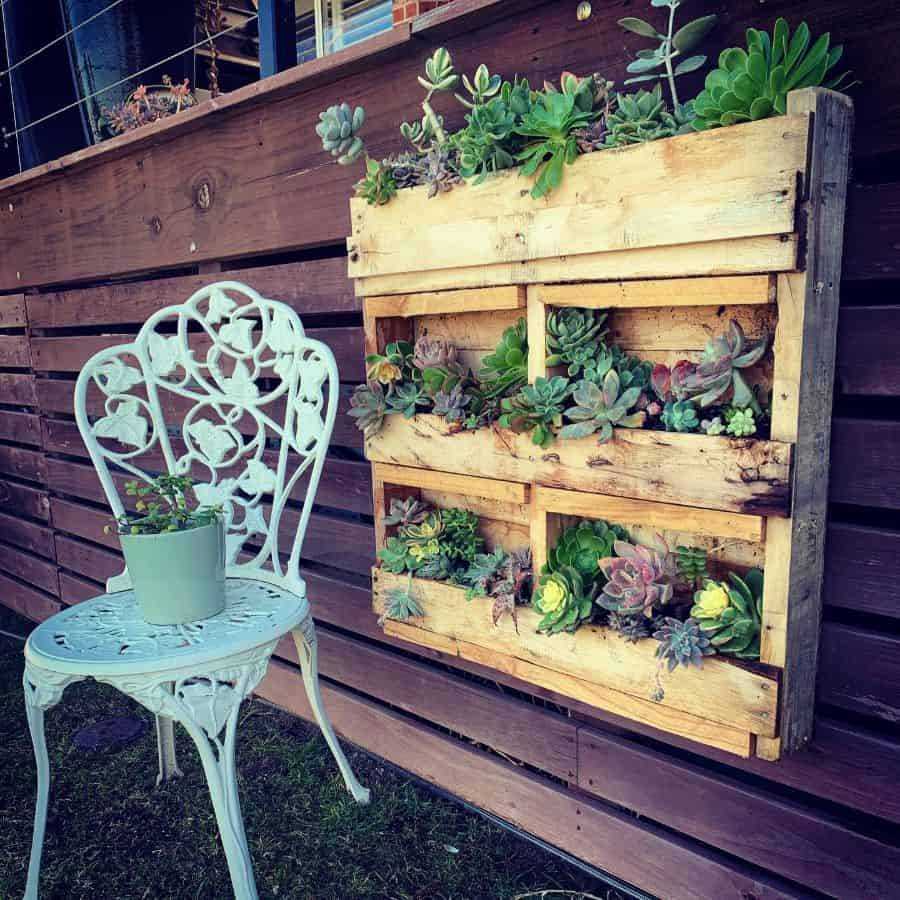 Vertical Pallet Garden Ideas