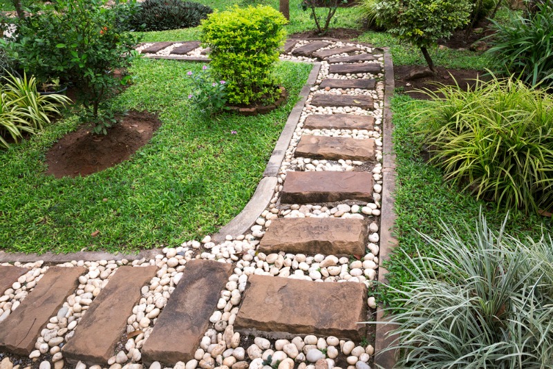 Stunning Stepping Stone Walkways