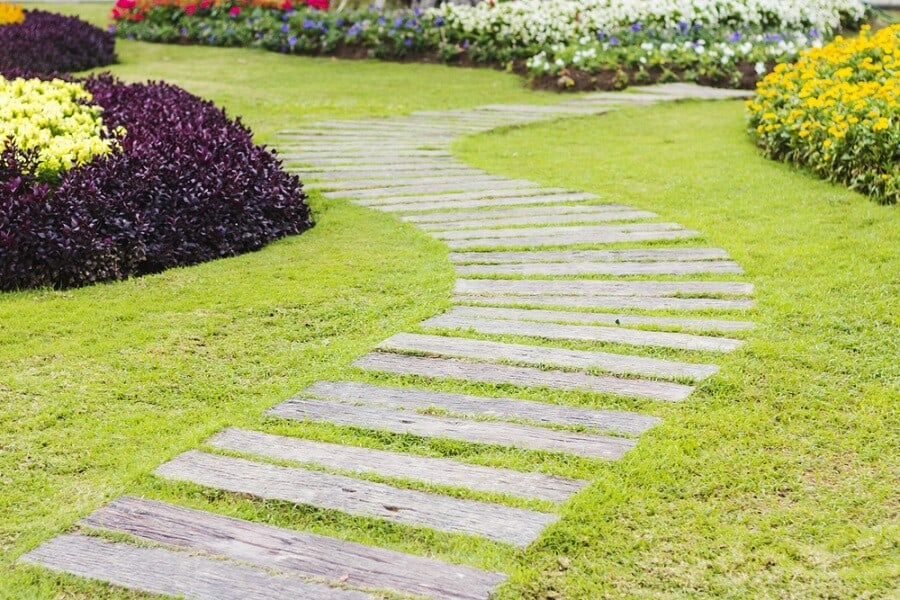 Simple And Affordable Wooden Garden Path Ideas