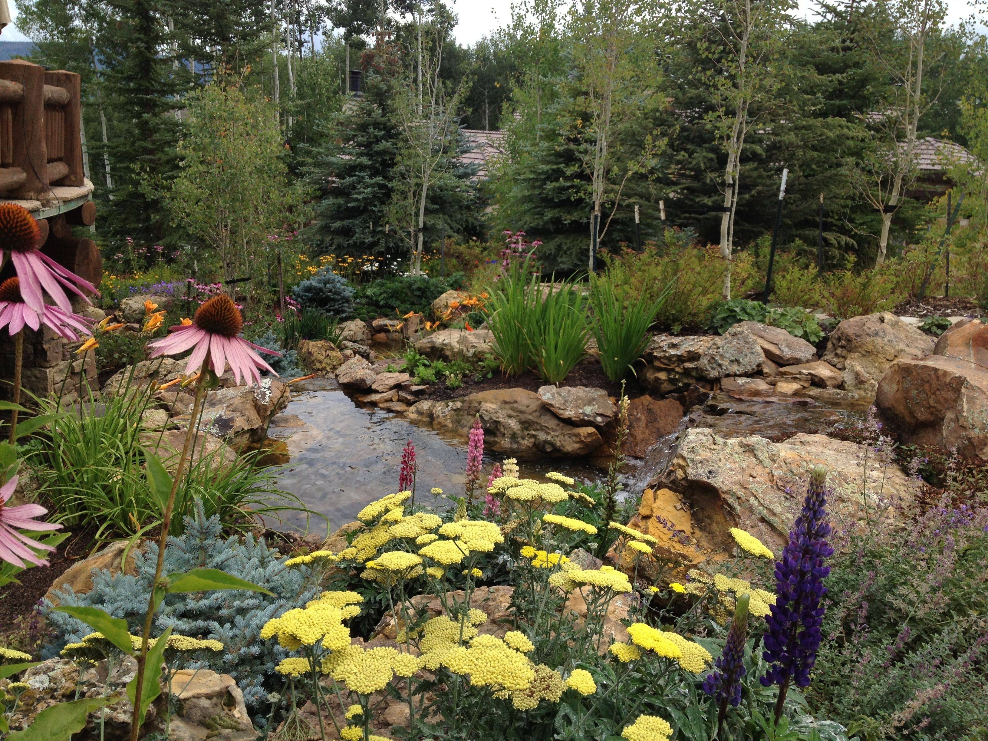 Beautiful Mountain Garden Landscaping Ideas