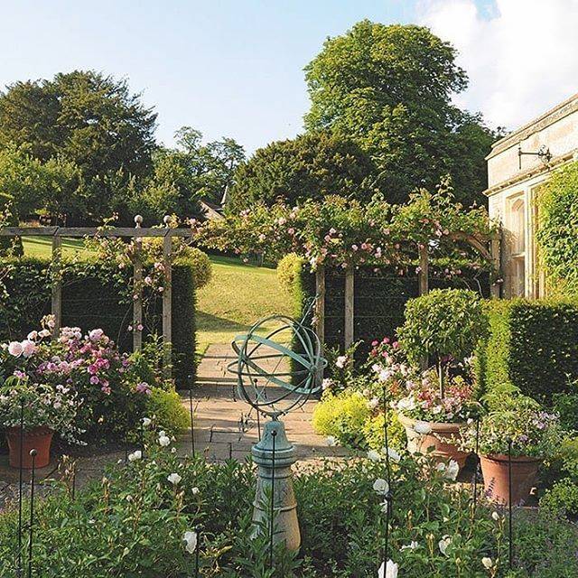 Garden Bench Ideas