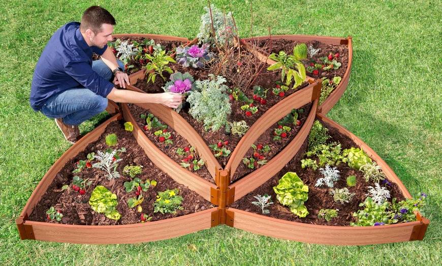 Creative Cinder Block Raised Garden
