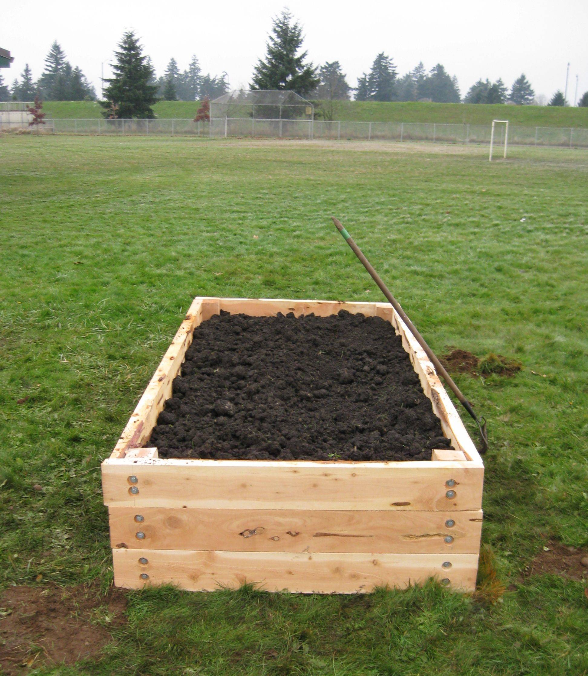 X X H Cedar Garden Raised Bed