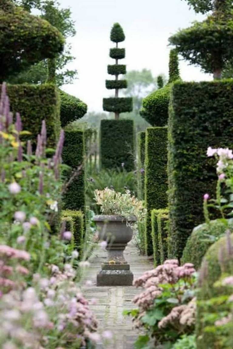 Amazing Whimsical Garden Ideas