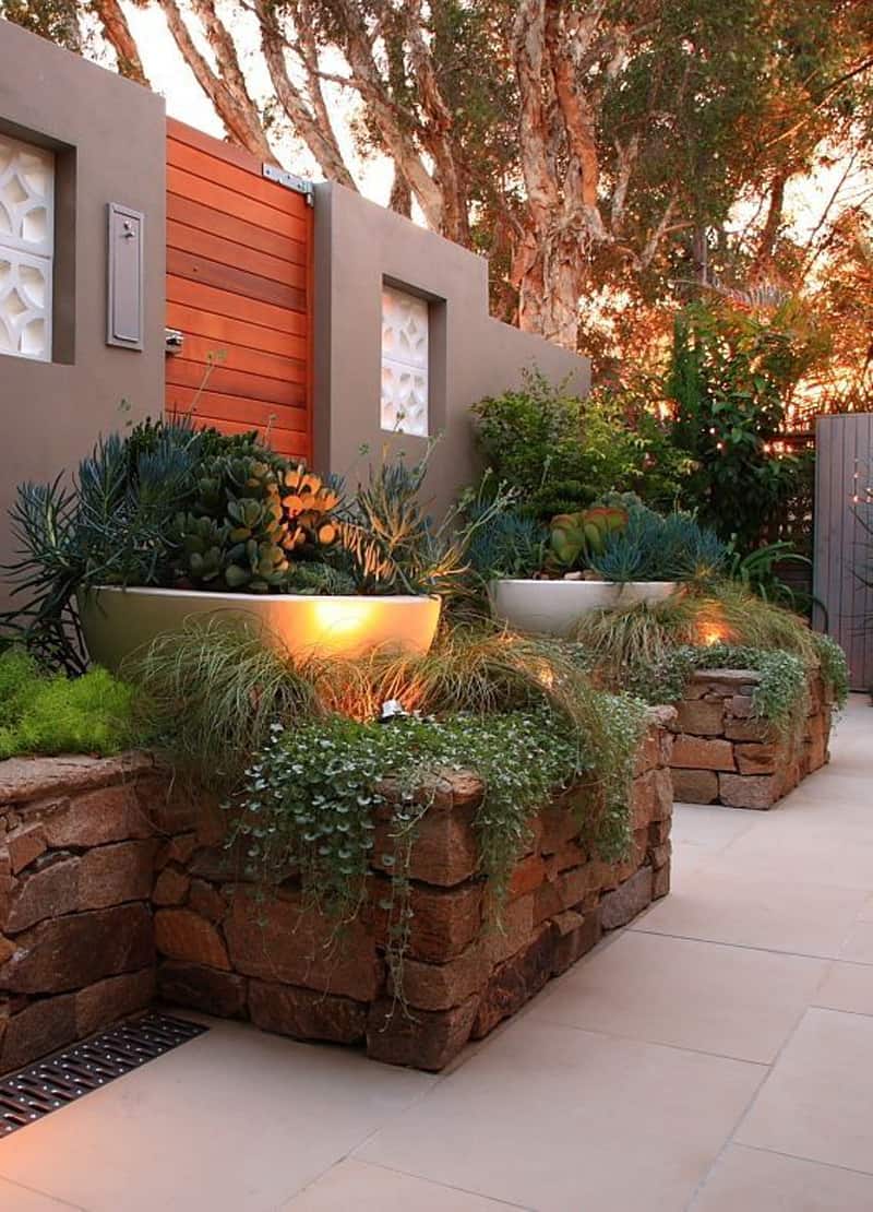 Stunning Rustic Landscape Designs