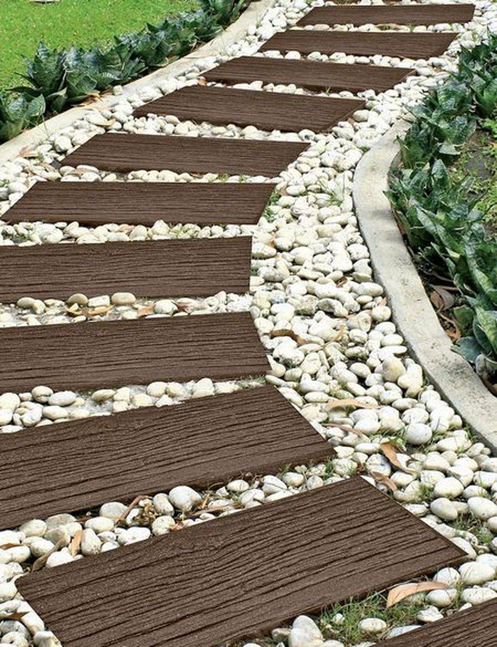 Nice Garden Stepping Stone Design Ideas