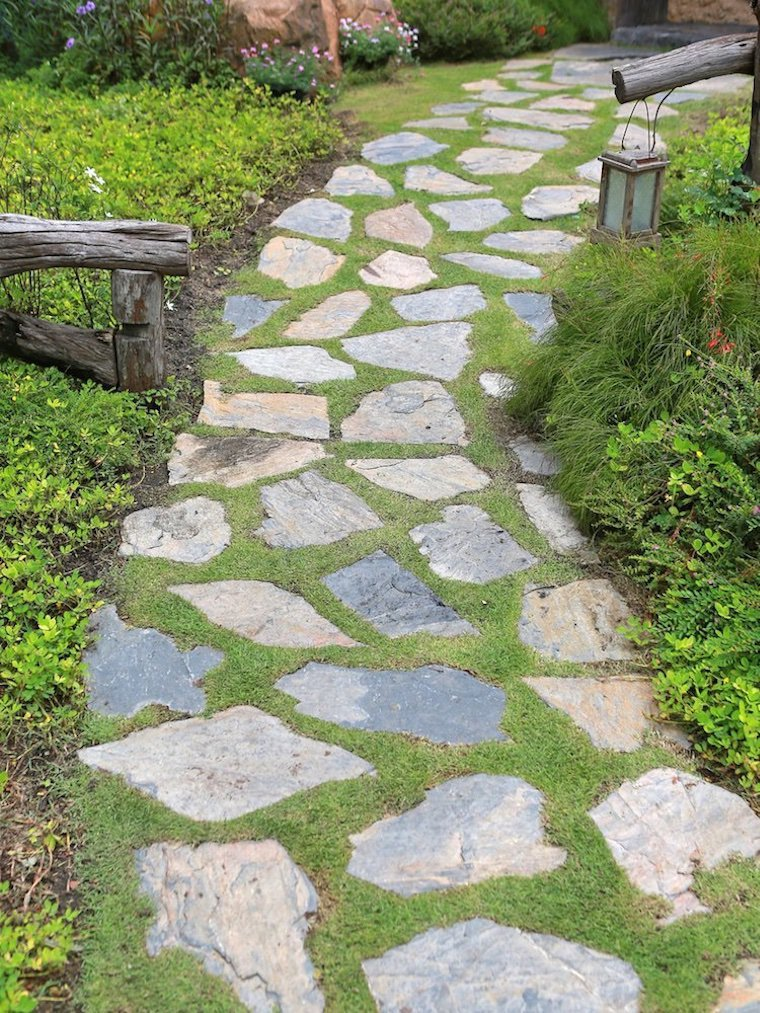 Stepping Stone Backyard Patio Designs