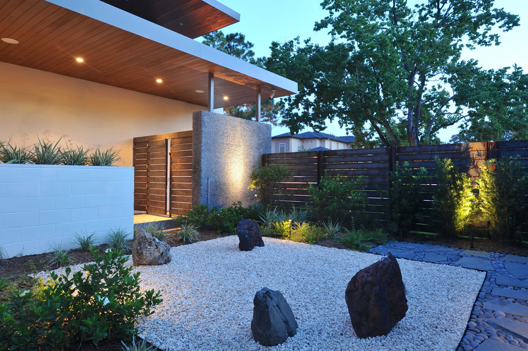 Small Backyard Patio Courtyard Great Modern Front Yard Landscaping