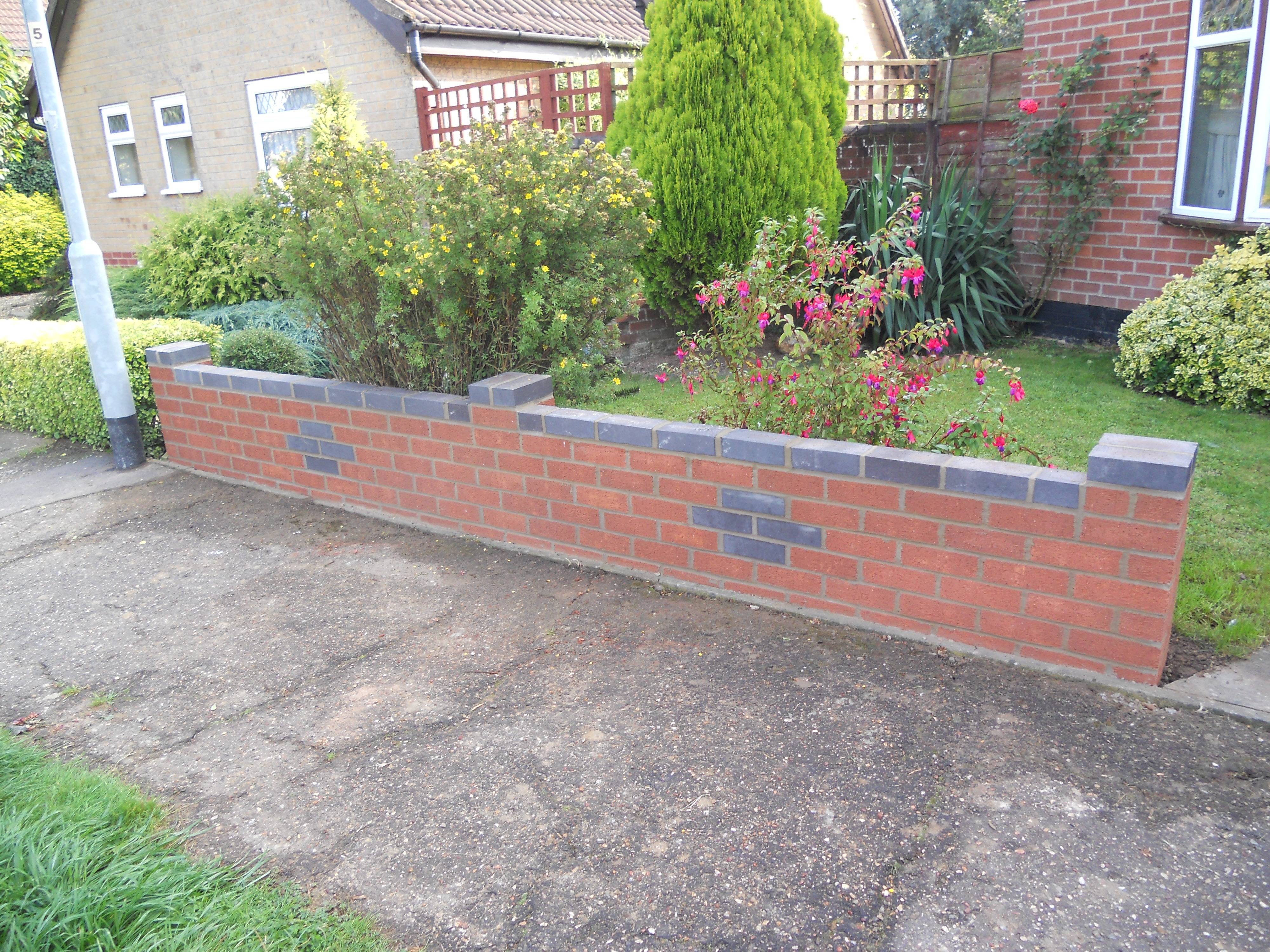 Decorative Garden Wall Brick Wall Gardens