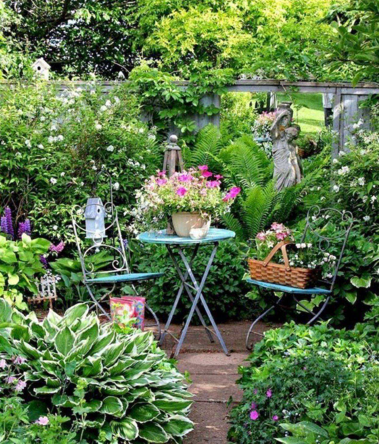 Summer House Garden