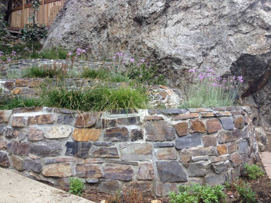 Stone Garden Wall Ideas