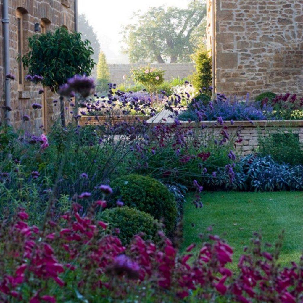 Beautiful French Cottage Garden Design Ideas