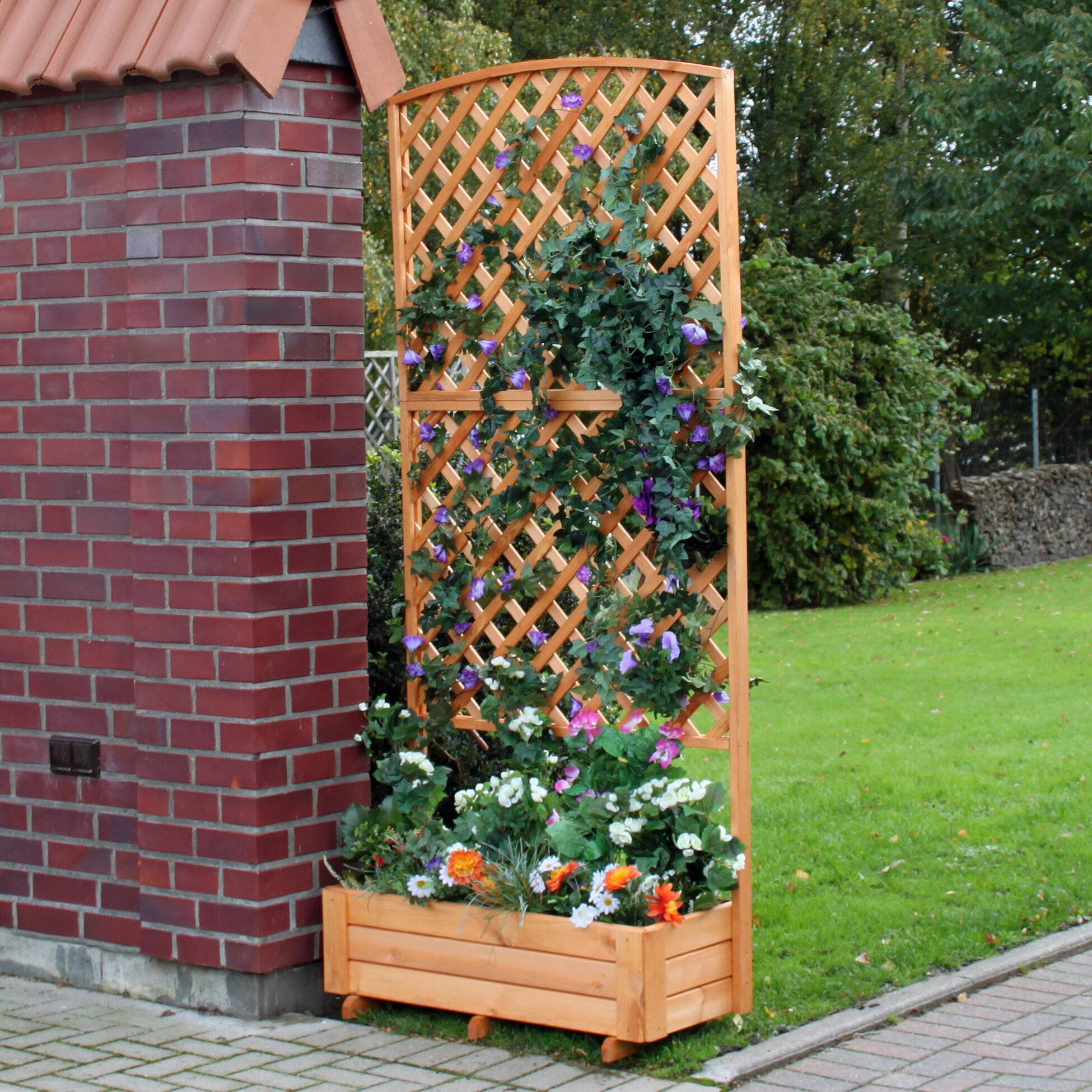 Wooden Trellis Planter Offer