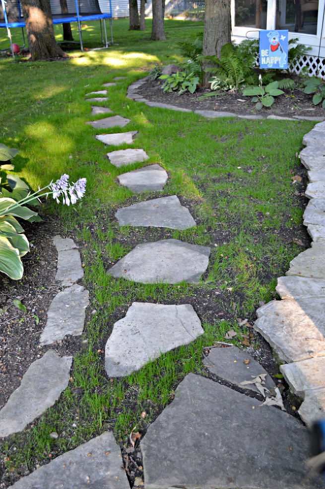 Stunning Stepping Stone Walkways