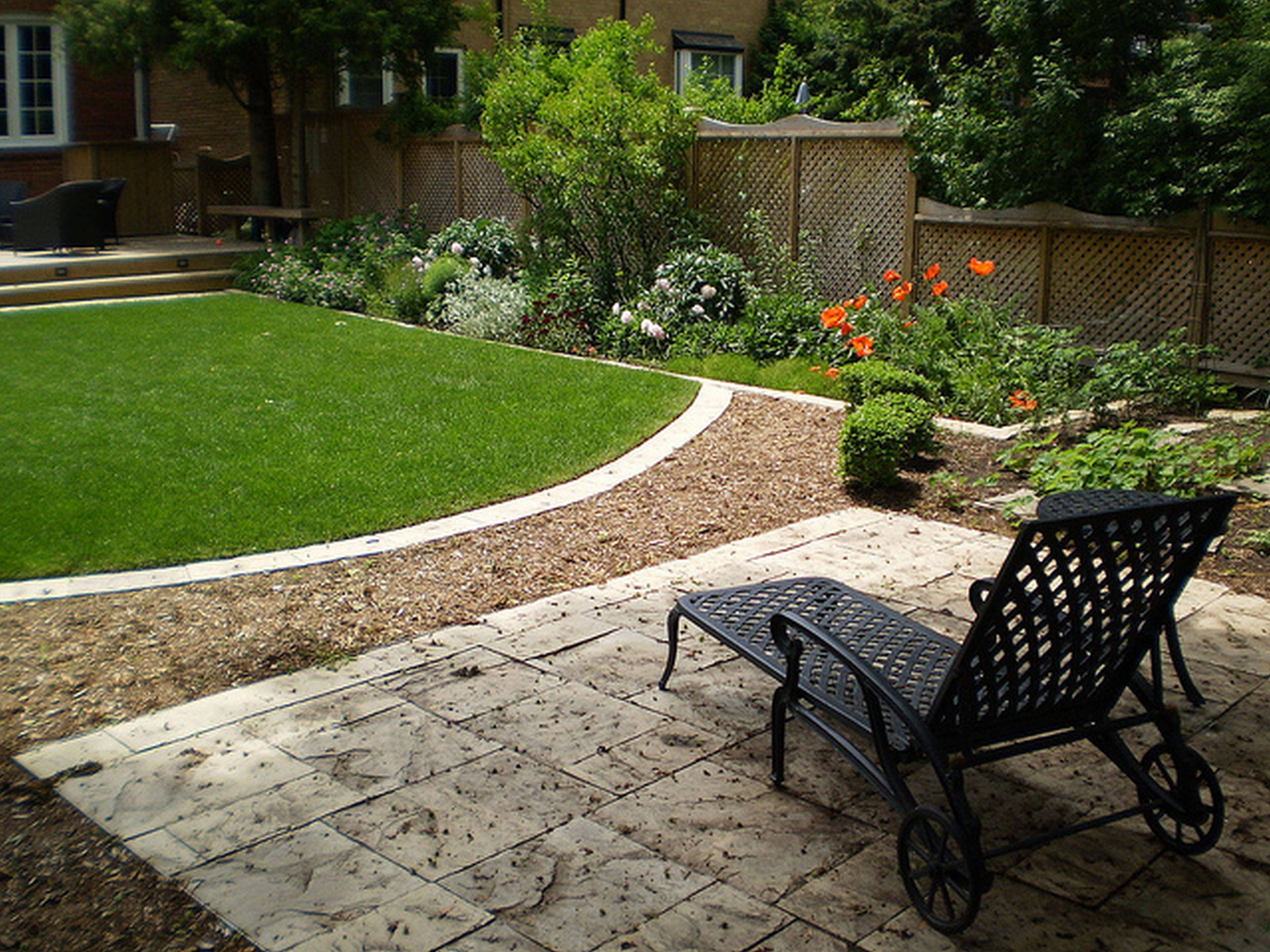 Small Backyard Garden