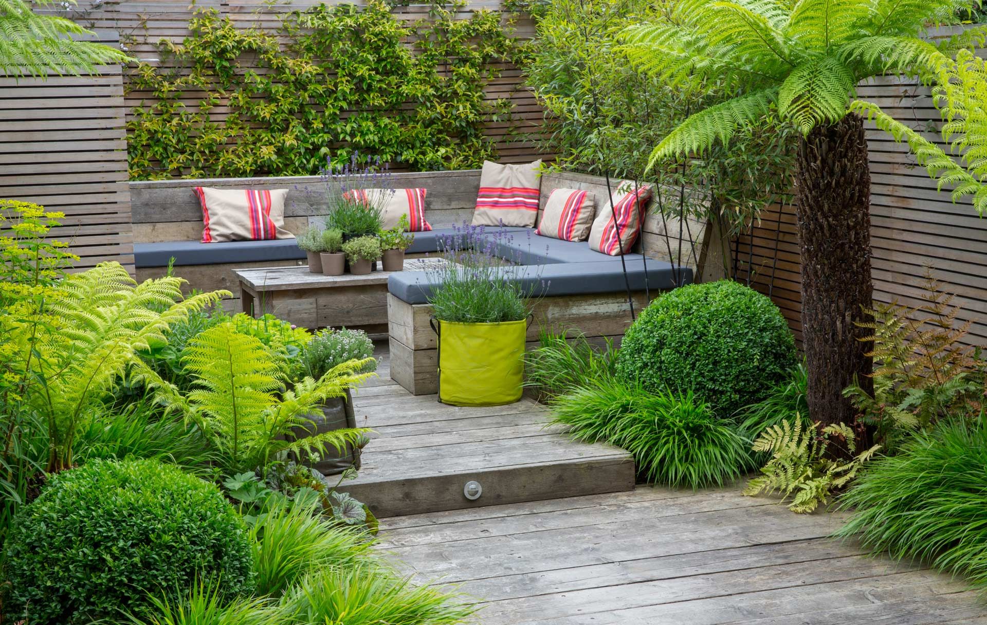 Few Small Garden Designs