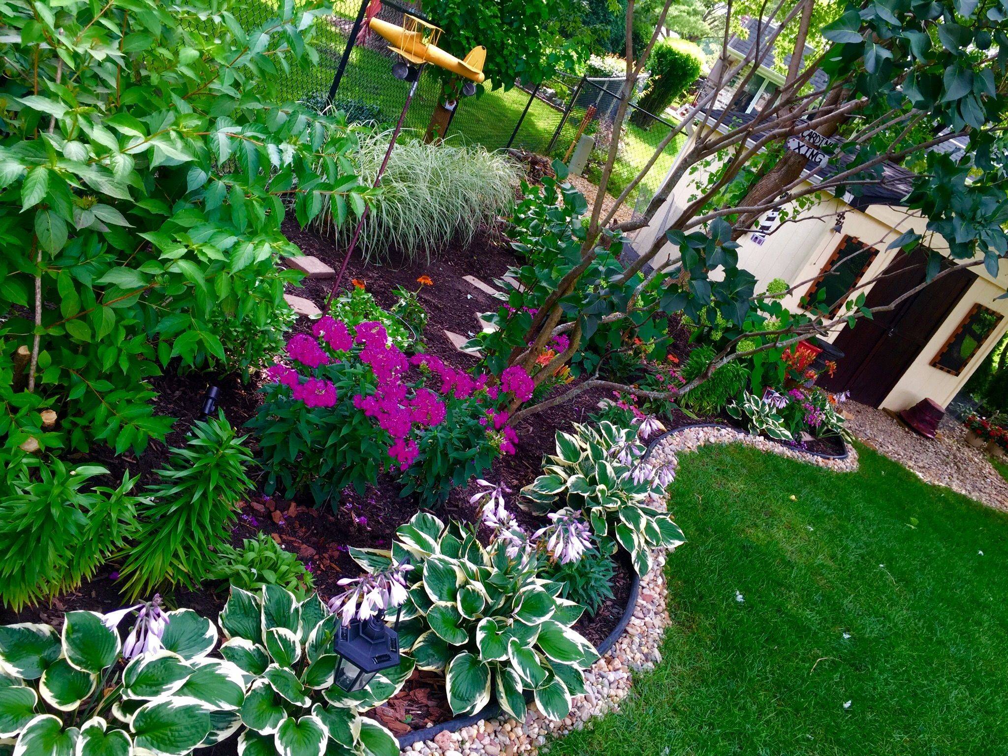 Superb Shade Garden Design Ideas