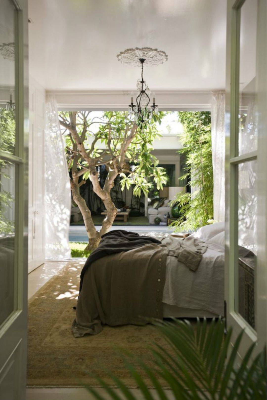 A Garden Theme Bedroom
