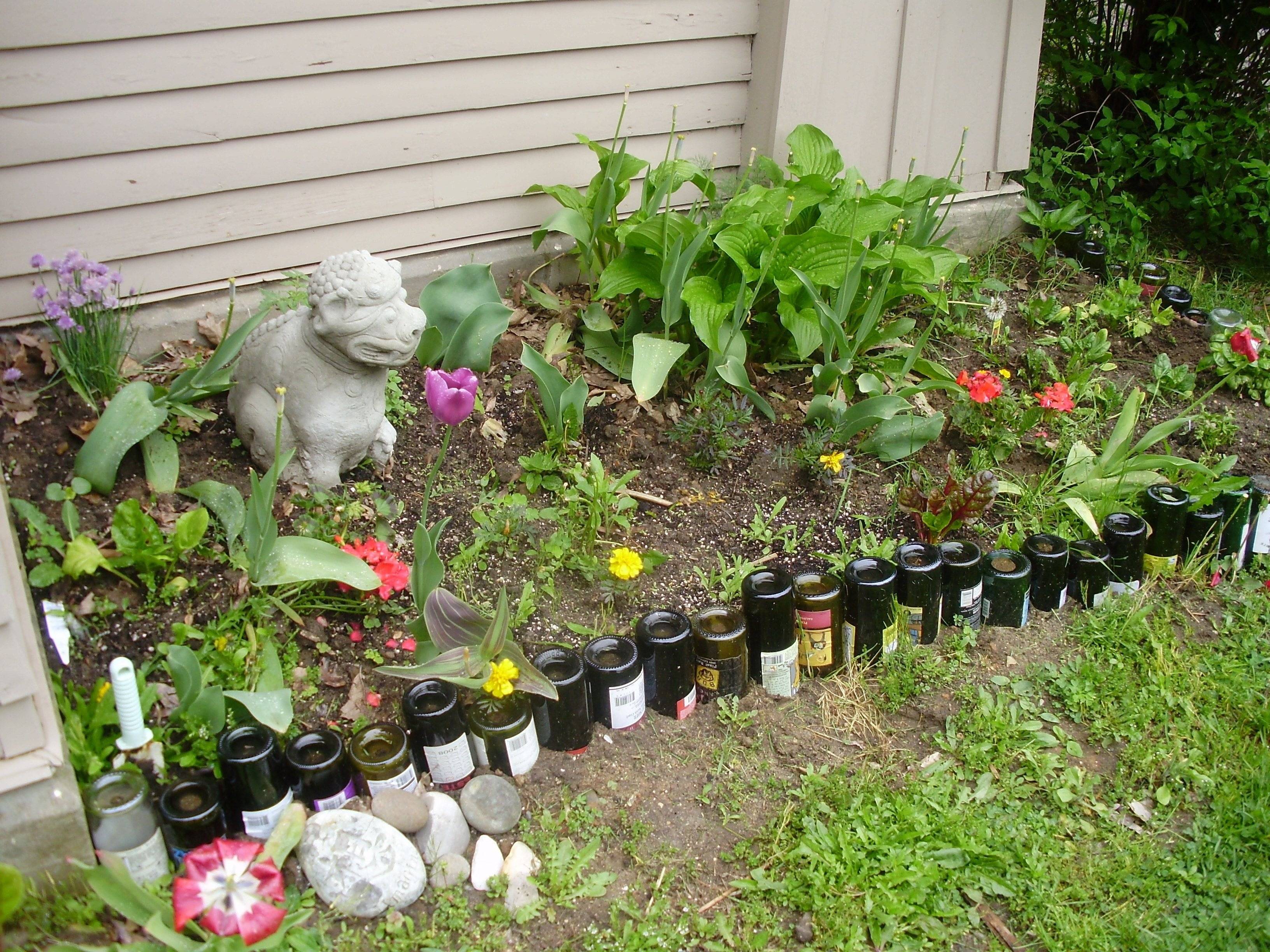 Lovable Cheap Flower Bed Edging Ideas