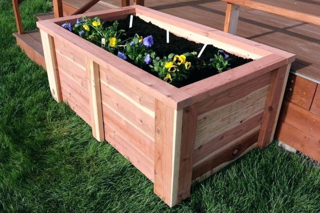 Pretty Privacy Fence Planter Boxes Ideas