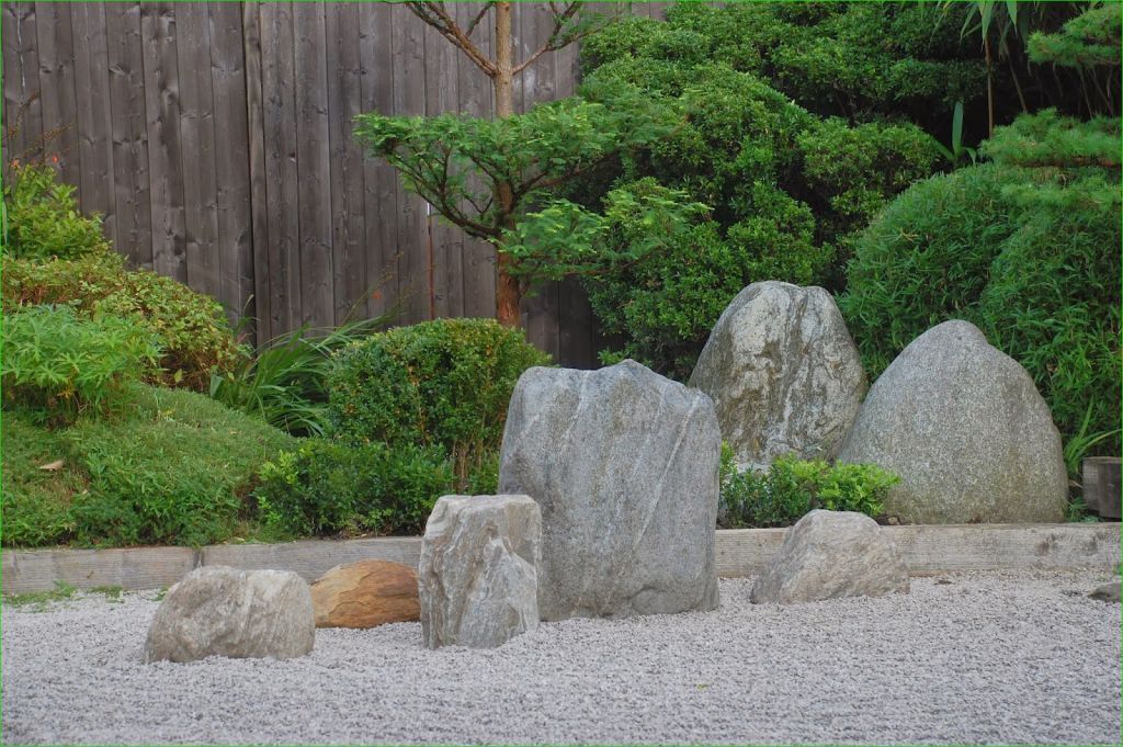 Stunning Japanese Rock Garden Ideas