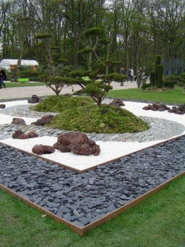 Solistone Mona Standing Pebbles Zen Garden Design