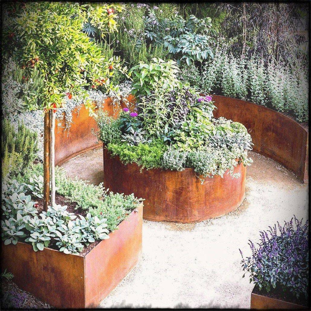 Marvelous Amazing Beautiful Round Raised Garden Bed Ideas