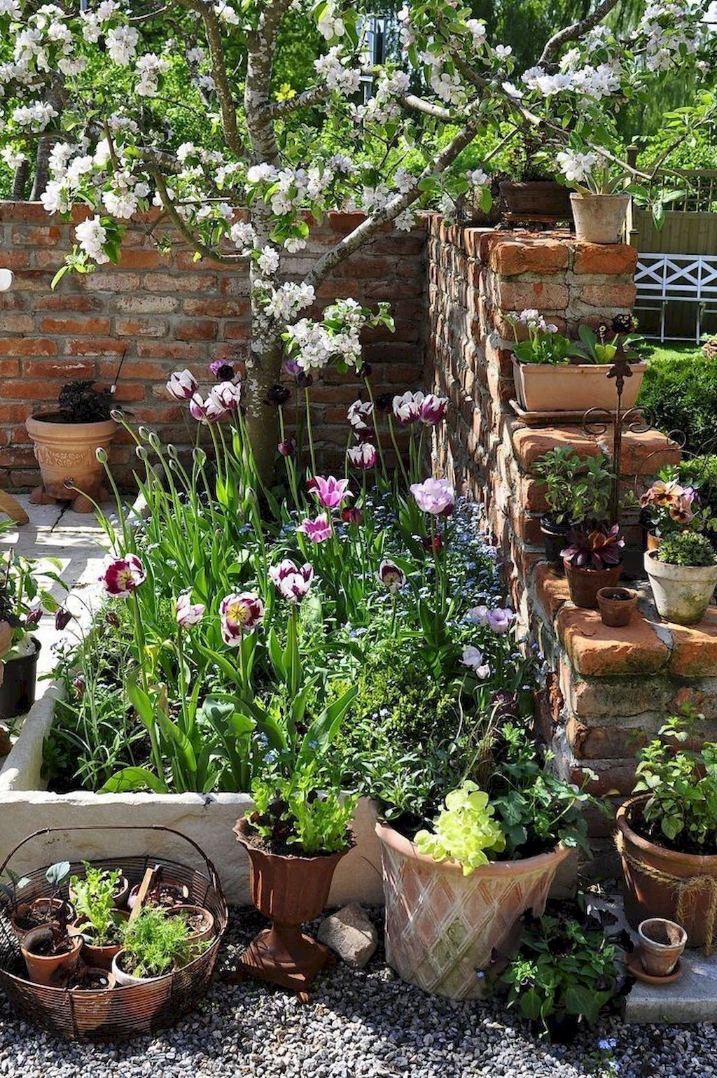 Awesome Front Yard Rock Garden Landscaping Ideas