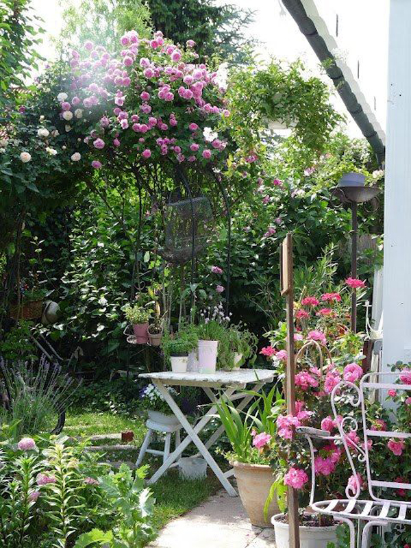 Romantic Backyard Garden Ideas