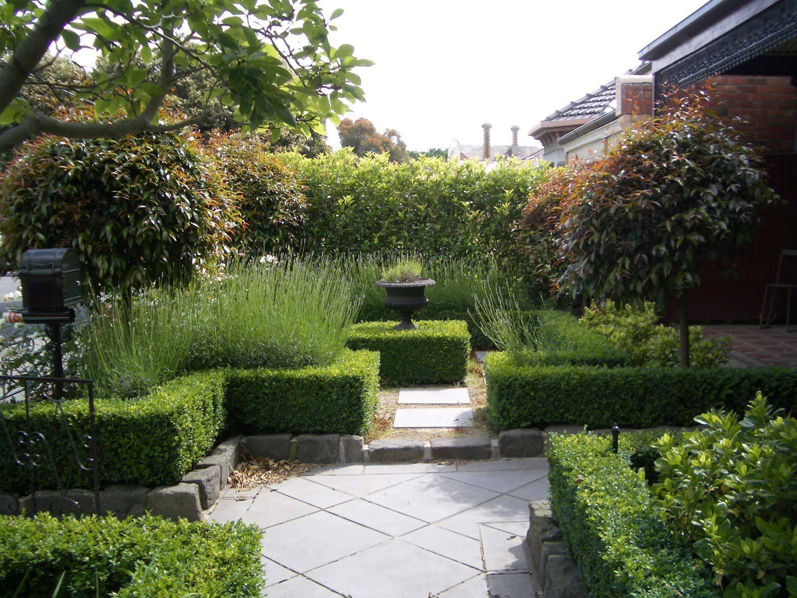 Classic Courtyards Southern Living