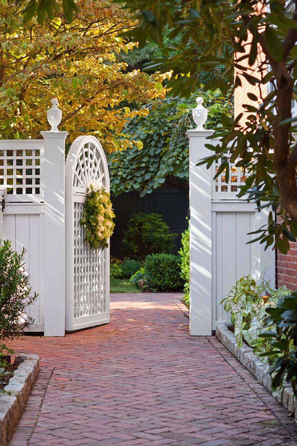 Beautiful Flower Garden Gate Ideas