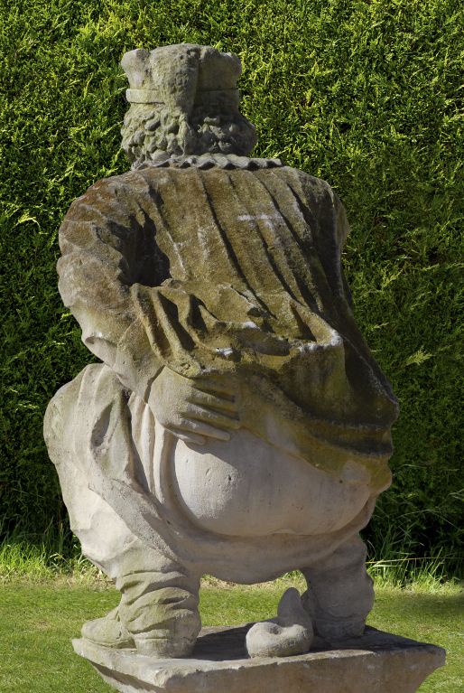 Sweet Kissing Garden Statues